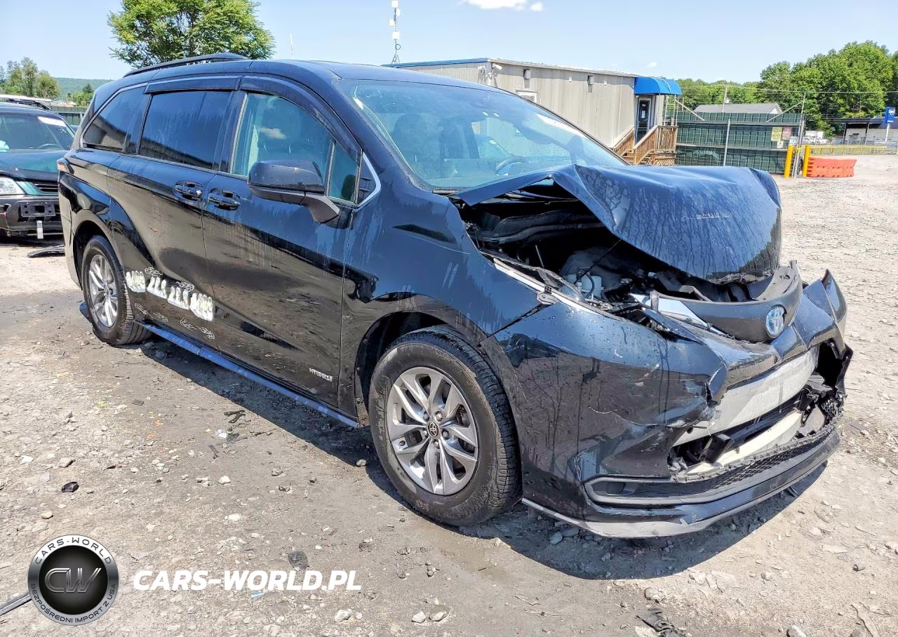 2021 Toyota Sienna Le VIN:5TDKSKFC2MS039174 - 4