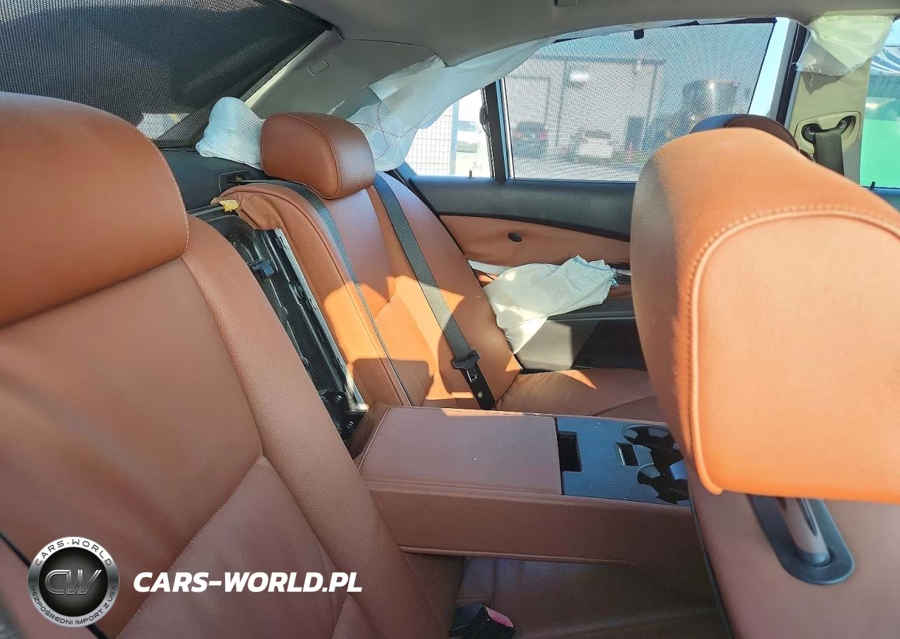 2006 BMW 525 Xi VIN:WBANF33516CS37792 - 10