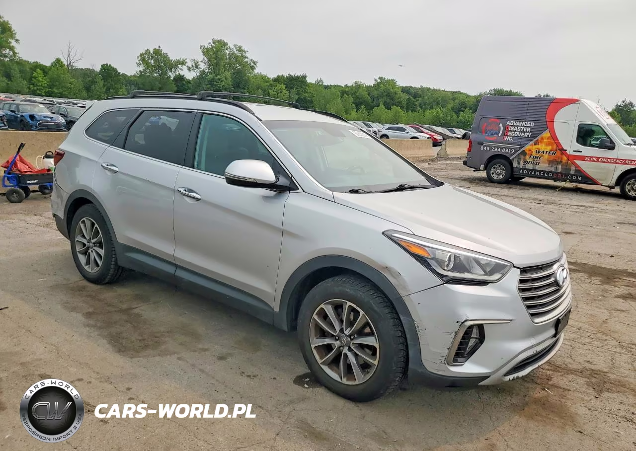 2017 Hyundai Santa Fe Limited VIN:KM8SNDHFXHU172790 - 4