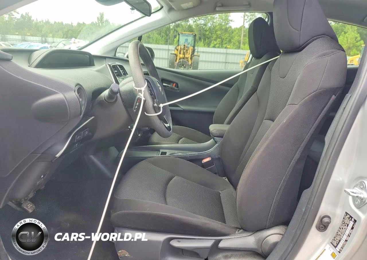 2021 Toyota Prius L Eco VIN:JTDKAMFUXM3126958 - 7