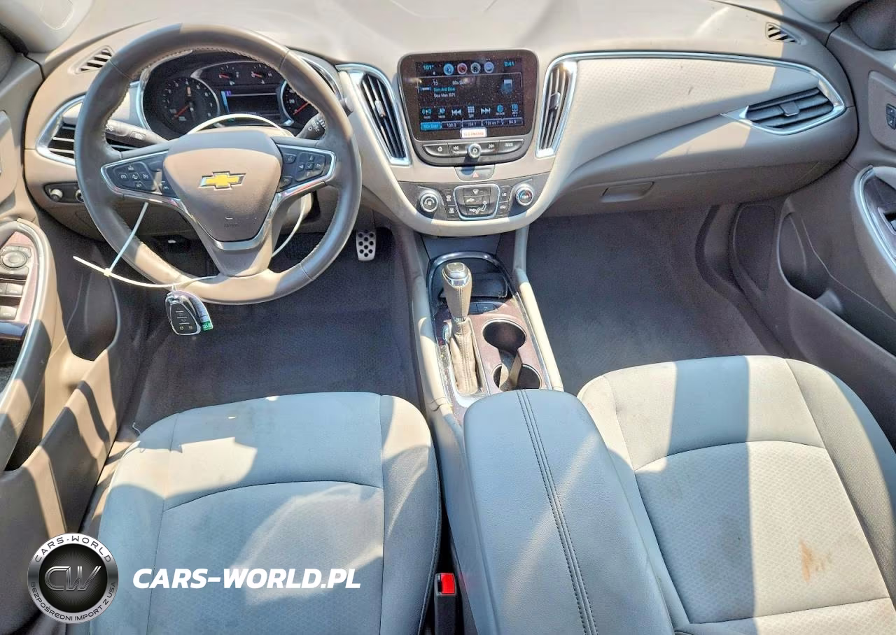 2017 Chevrolet Malibu Lt VIN:1G1ZE5ST4HF160882 - 8