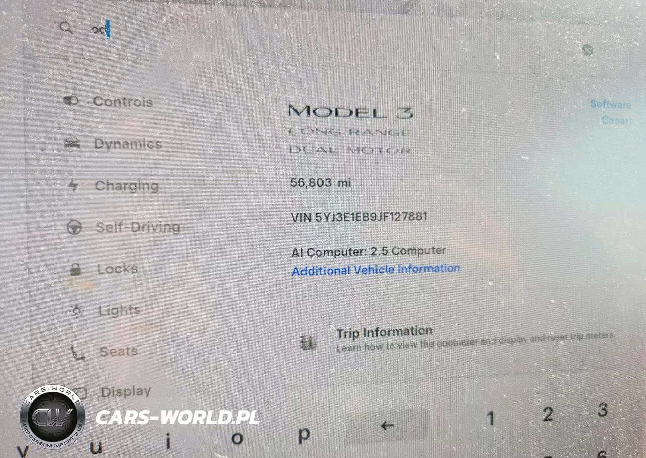 2018 Tesla Model 3 VIN:5YJ3E1EB9JF127881 - 9
