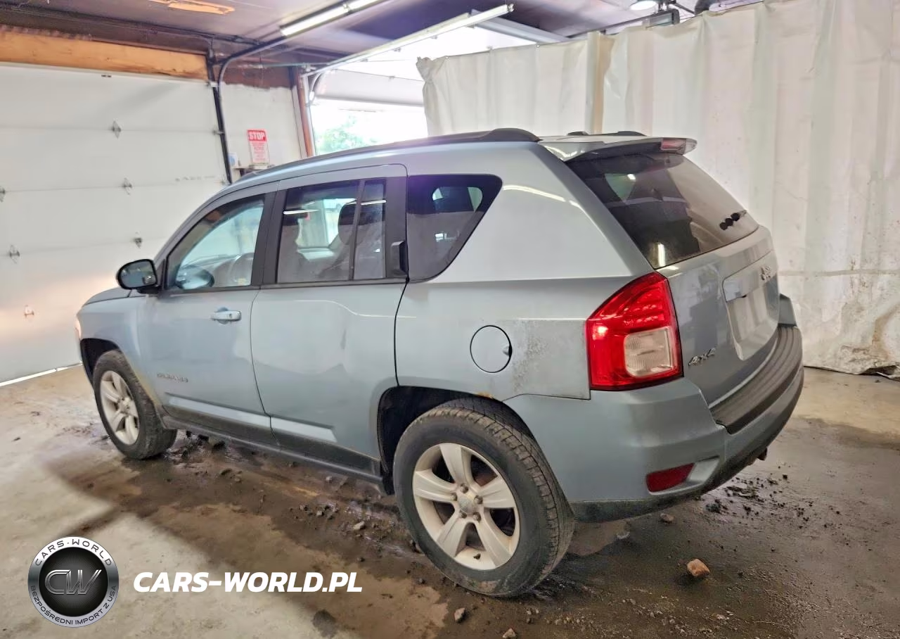 2013 Jeep Compass Latitude VIN:1C4NJDEB0DD114731 - 2