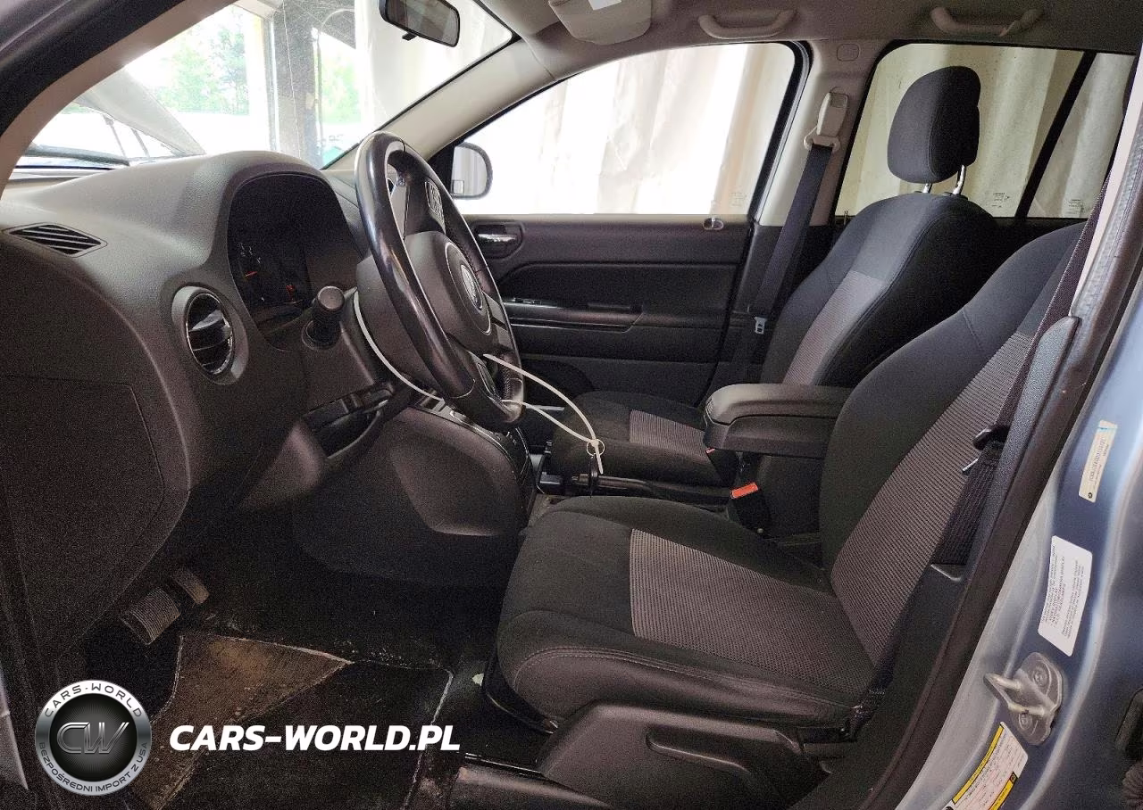 2013 Jeep Compass Latitude VIN:1C4NJDEB0DD114731 - 7