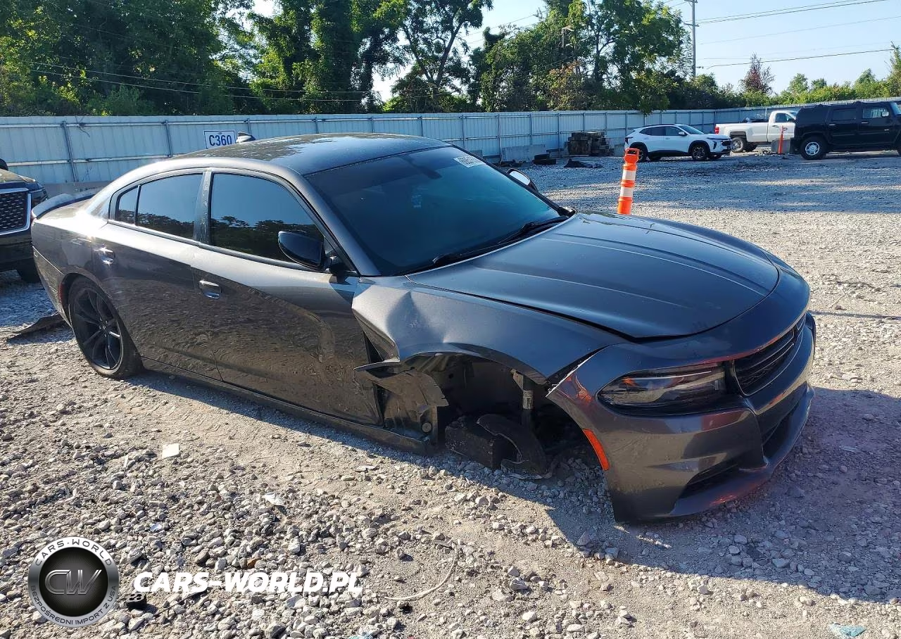 2018 Dodge Charger Sxt Plus VIN:2C3CDXHG2JH197735 - 4