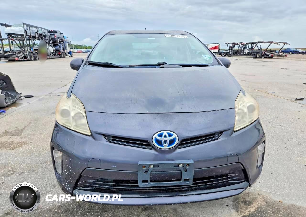 2014 Toyota Prius Two VIN:JTDKN3DU3E0380807 - 5