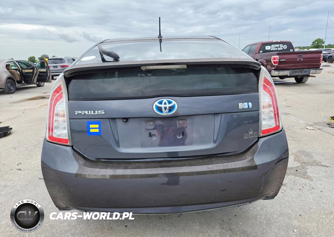 2014 Toyota Prius Two VIN:JTDKN3DU3E0380807 - 6