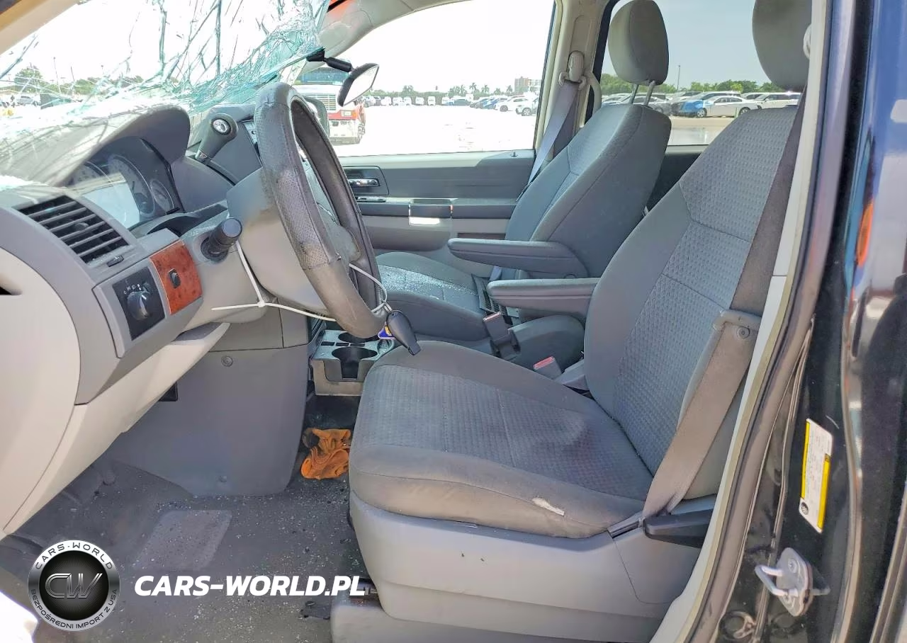 2008 Chrysler Town & Country Lx VIN:2A8HR44H98R634336 - 7