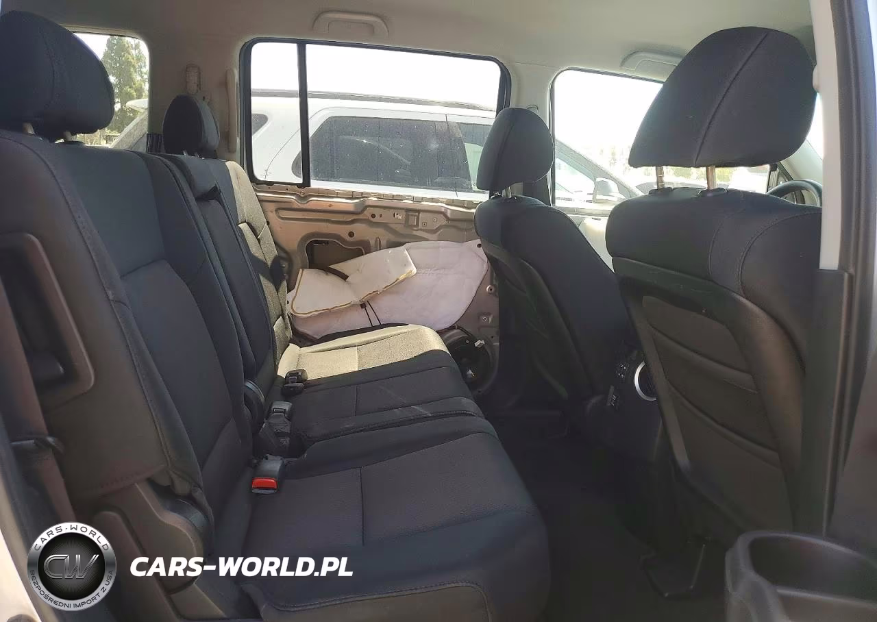 2011 Honda Pilot Lx VIN:5FNYF4H26BB011393 - 11
