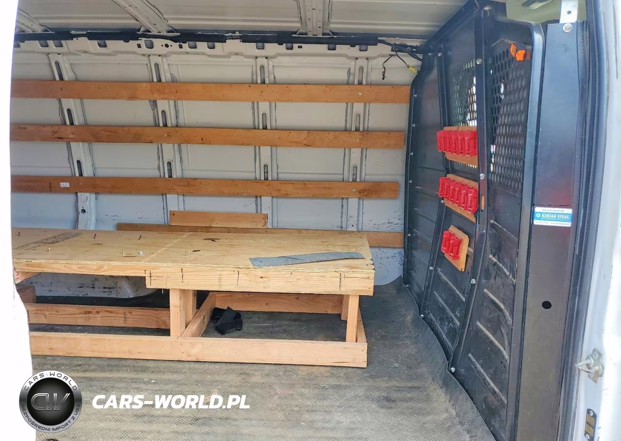 2019 Chevrolet Express 2500 Cargo Delivery Van VIN:1GCWGAFG2K1296393 - 11