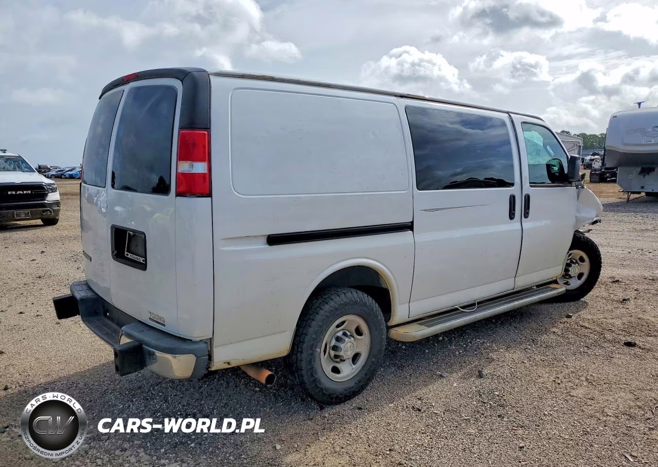 2019 Chevrolet Express 2500 Cargo Delivery Van VIN:1GCWGAFG2K1296393 - 3