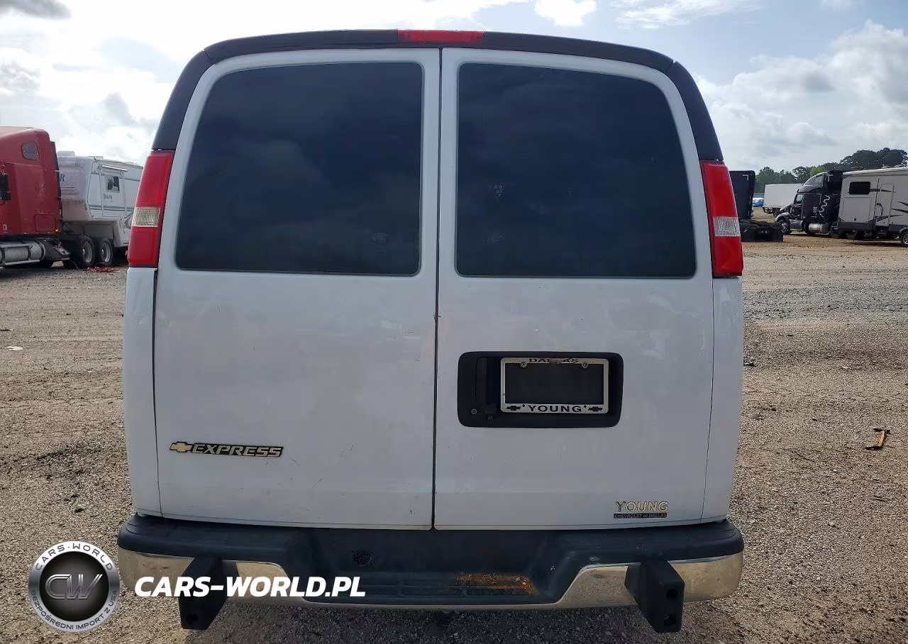 2019 Chevrolet Express 2500 Cargo Delivery Van VIN:1GCWGAFG2K1296393 - 6