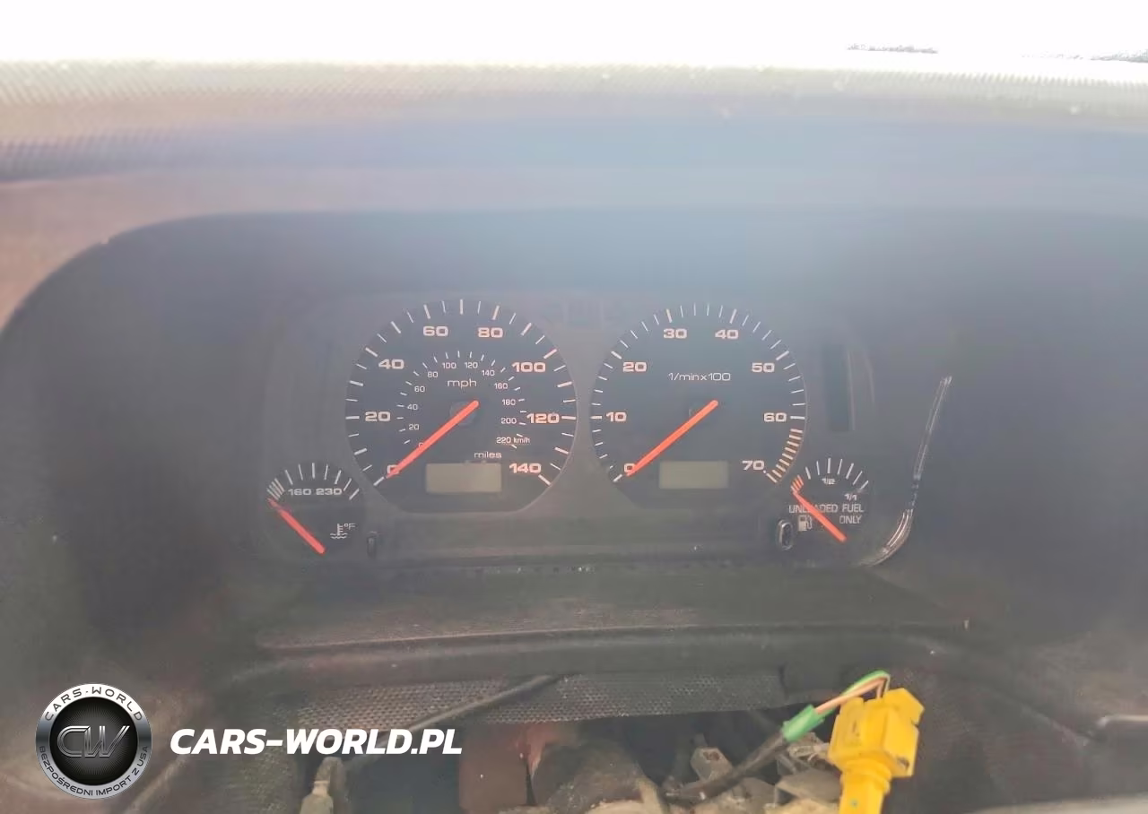 2000 Volkswagen Cabrio Gls VIN:3VWDC21V5YM803875 - 9