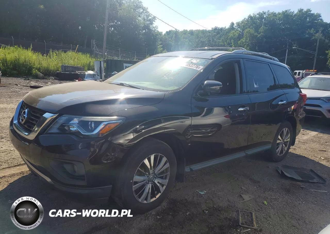 2020 Nissan Pathfinder Sv