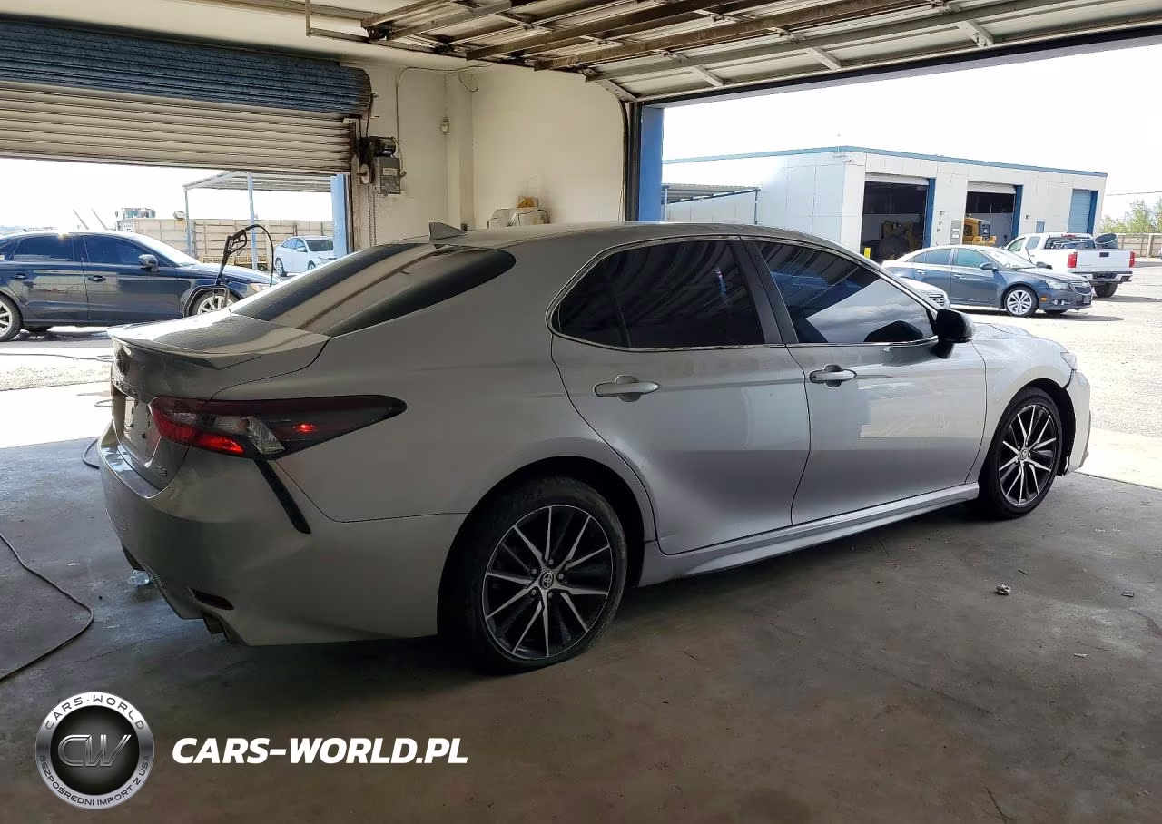 2022 Toyota Camry Se VIN:4T1G11AK8NU686236 - 3