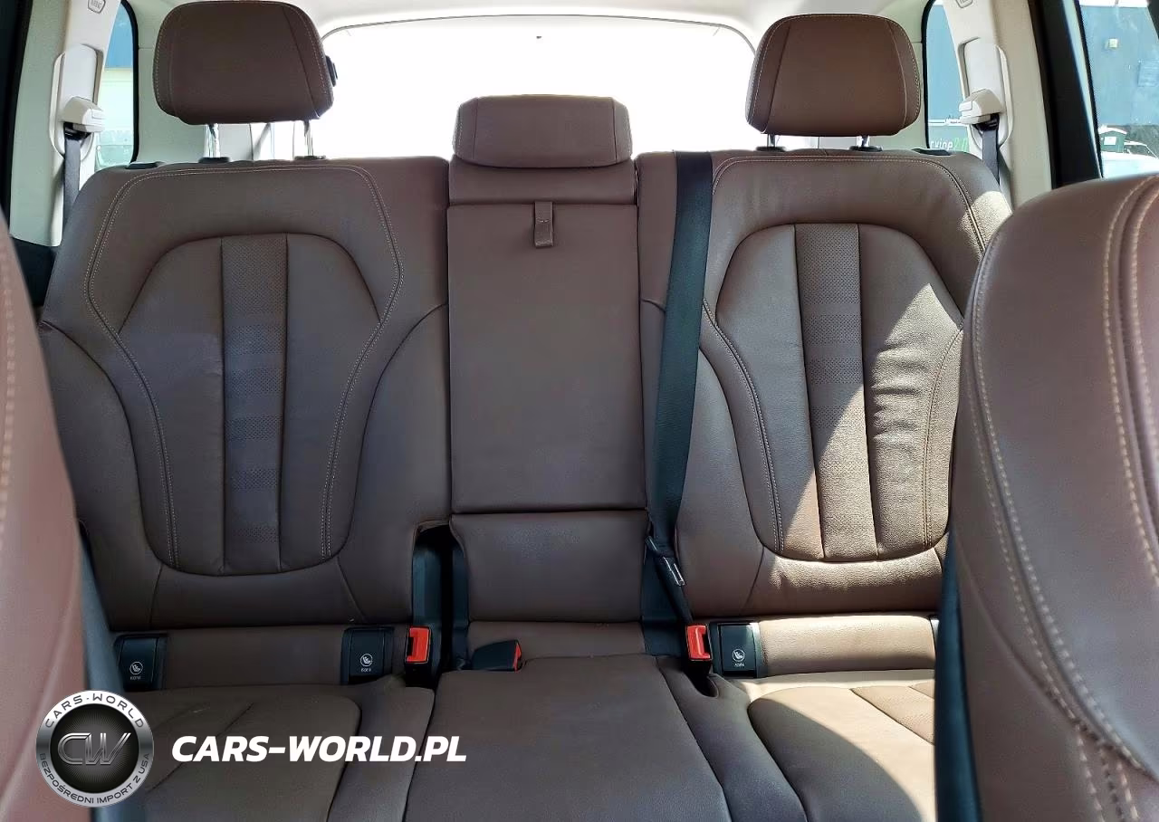 2021 BMW X7 xDrive40I VIN:5UXCW2C07M9E24720 - 10