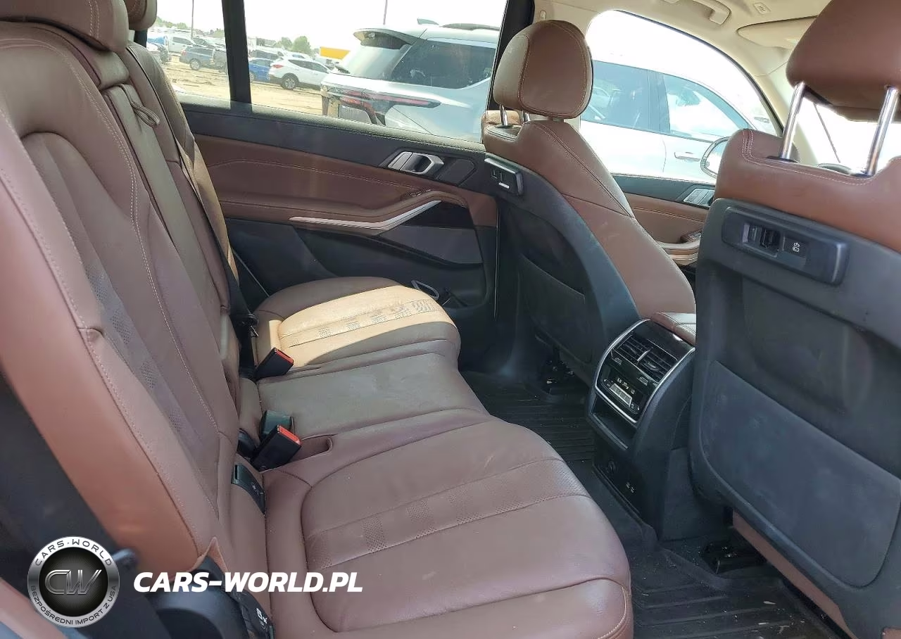 2021 BMW X7 xDrive40I VIN:5UXCW2C07M9E24720 - 11