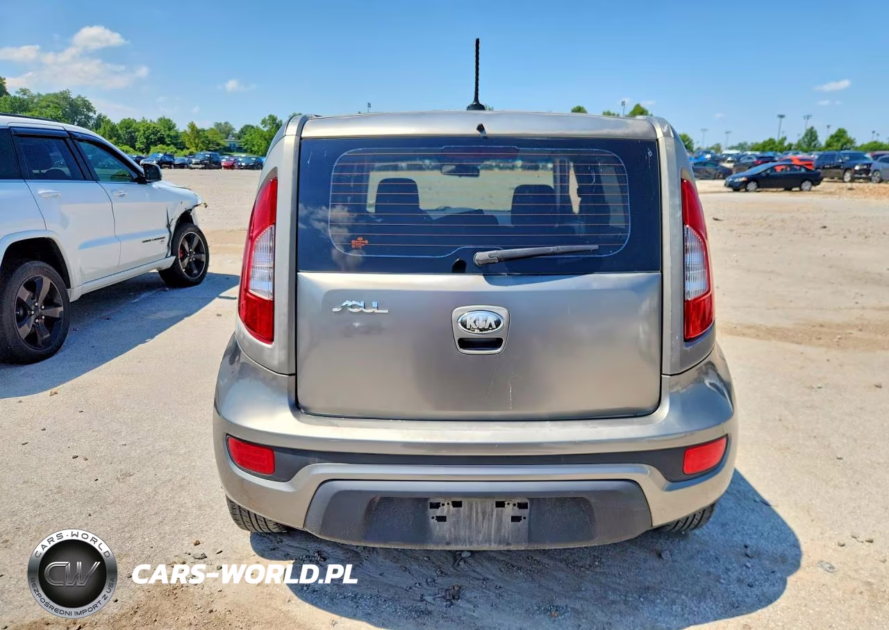 2013 Kia Soul Base VIN:KNDJT2A56D7500758 - 6