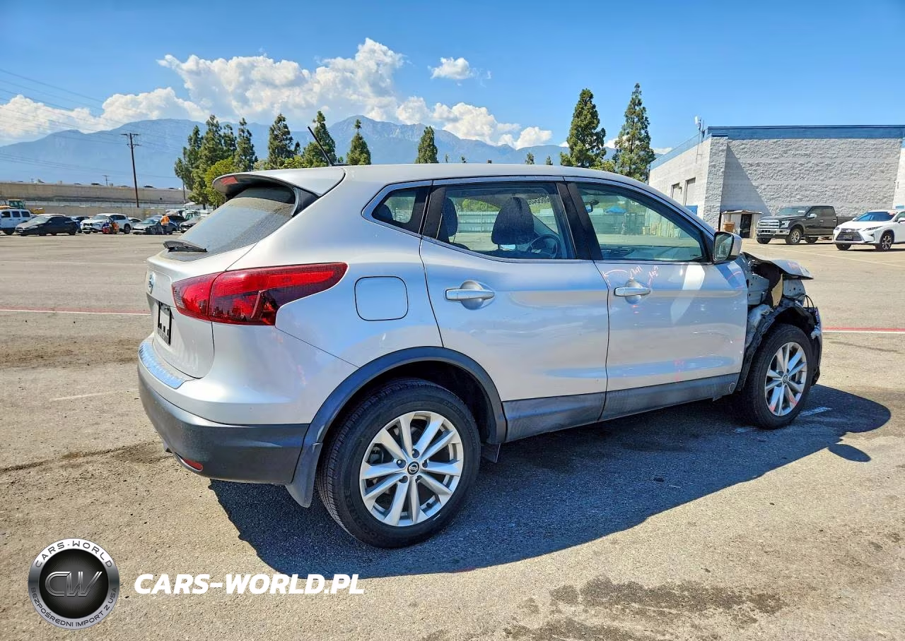 2019 Nissan Rogue Sport S VIN:JN1BJ1CP6KW229080 - 3