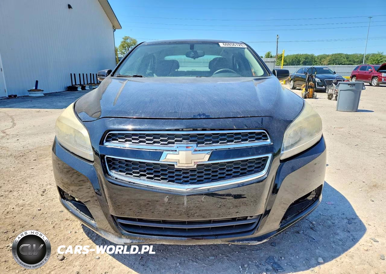2013 Chevrolet Malibu Ls VIN:1G11B5SA6DU117316 - 5