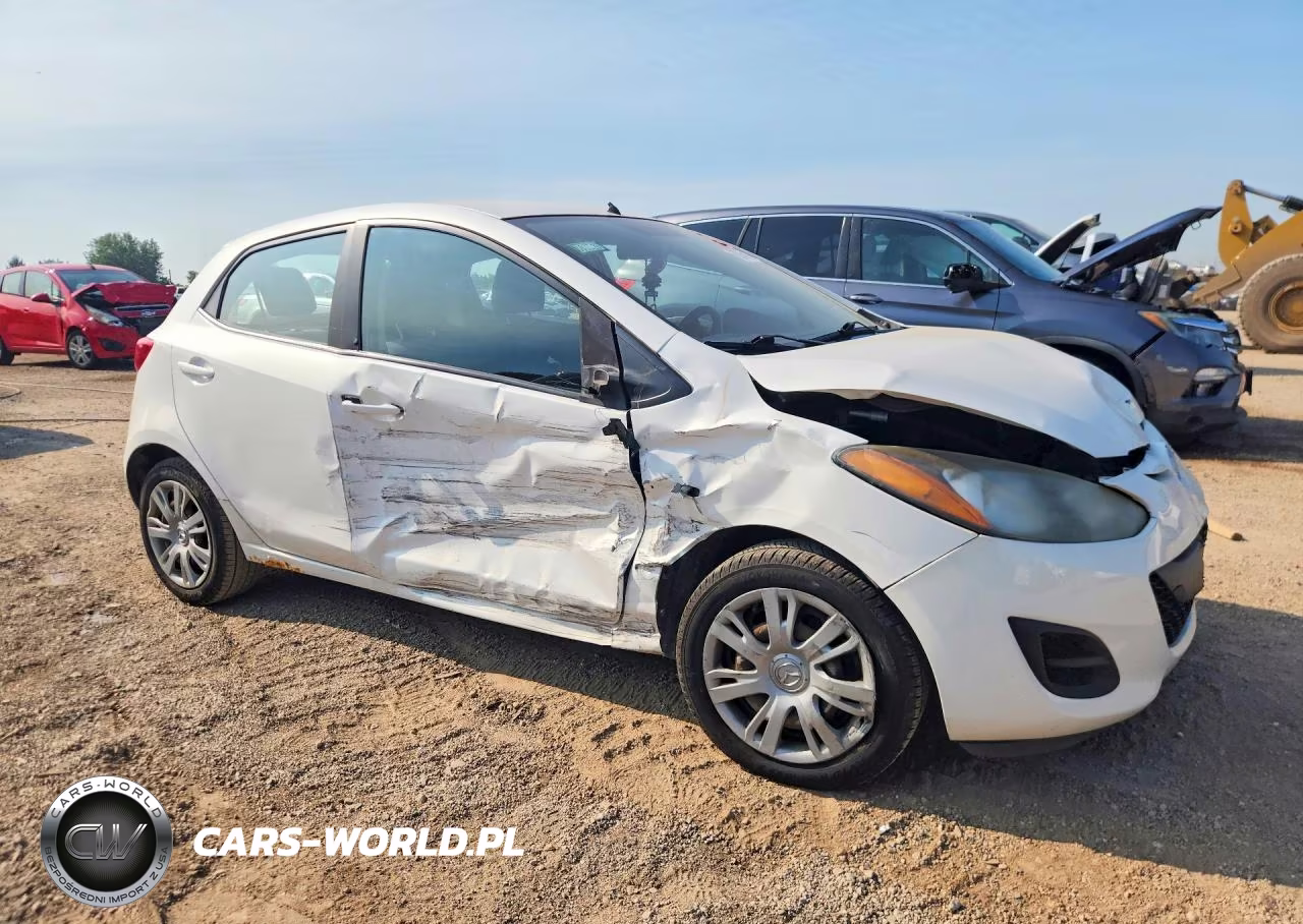 2011 Mazda Mazda2 VIN:JM1DE1HZ4B0105137 - 4