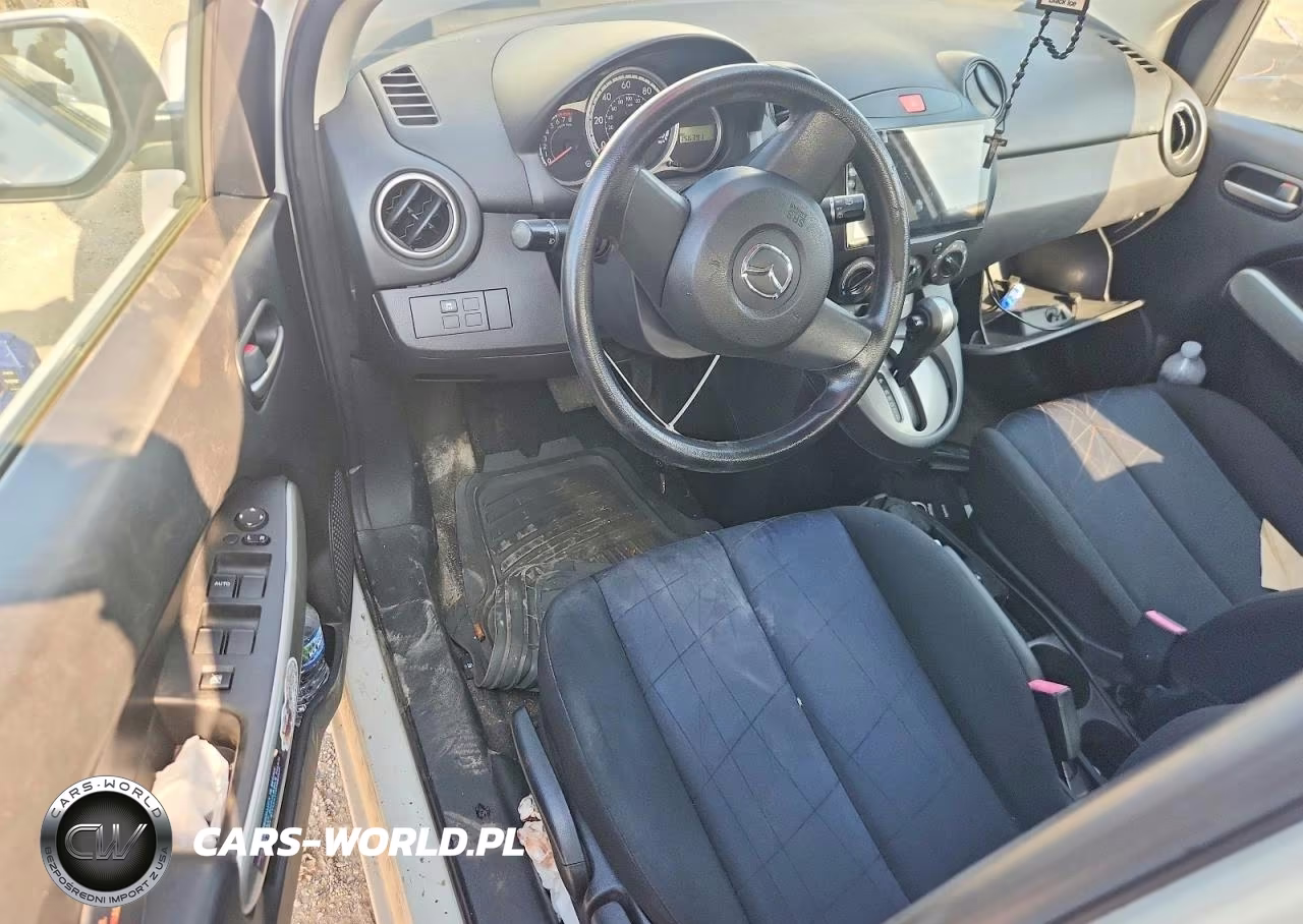 2011 Mazda Mazda2 VIN:JM1DE1HZ4B0105137 - 8