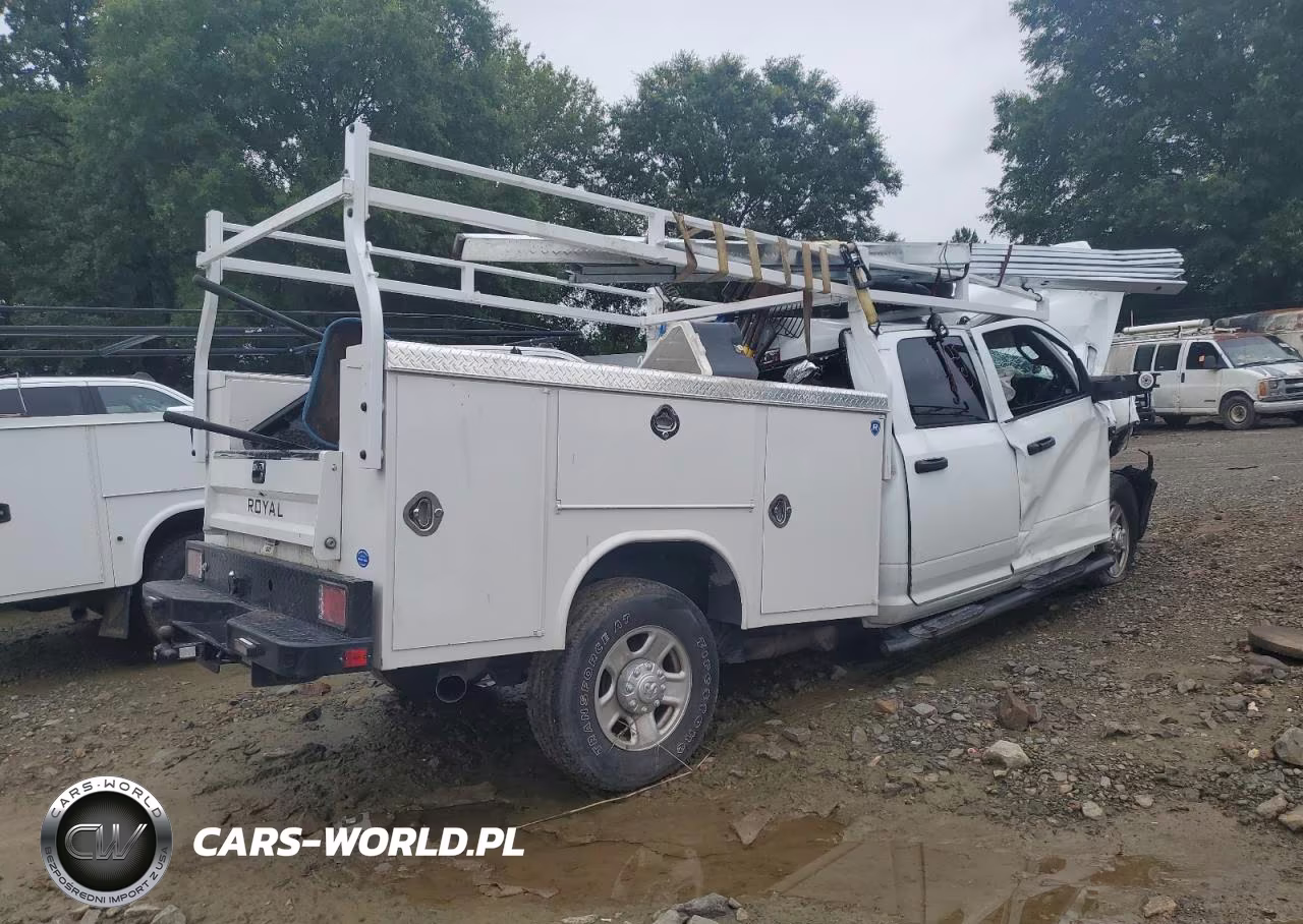 2023 Ram 2500 Tradesman VIN:3C6UR5HL7PG590245 - 3