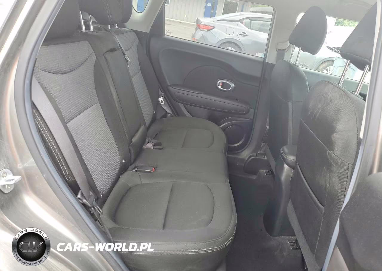 2017 Kia Soul + VIN:KNDJP3A55H7415166 - 10