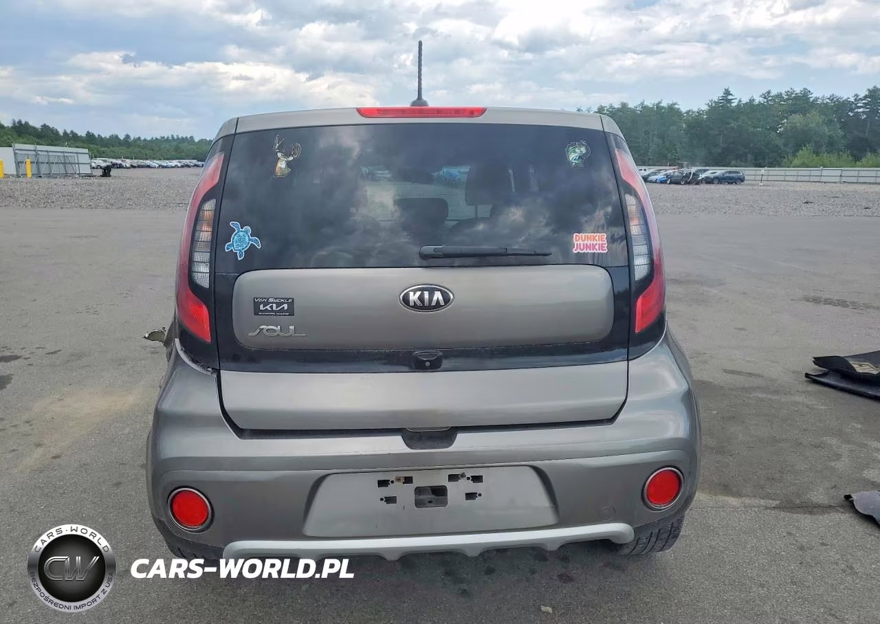 2017 Kia Soul + VIN:KNDJP3A55H7415166 - 6