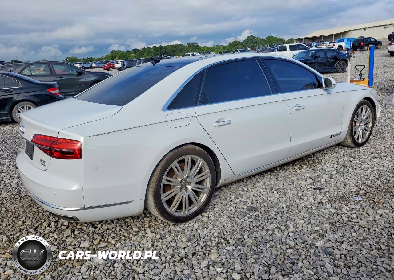 2015 Audi A8 L Quattro VIN:WAU32AFD1FN031015 - 3
