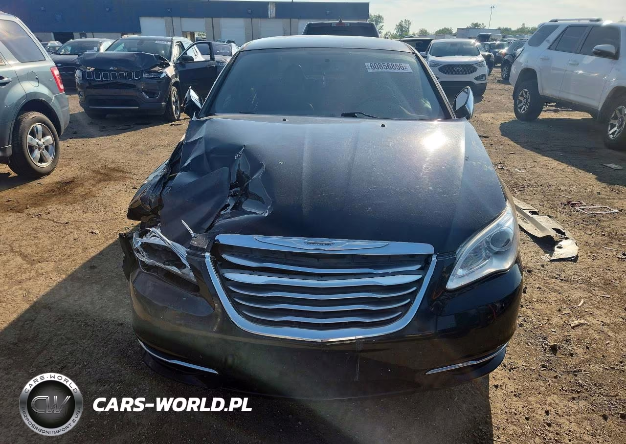 2013 Chrysler 200 Limited VIN:1C3CCBCG7DN539947 - 5