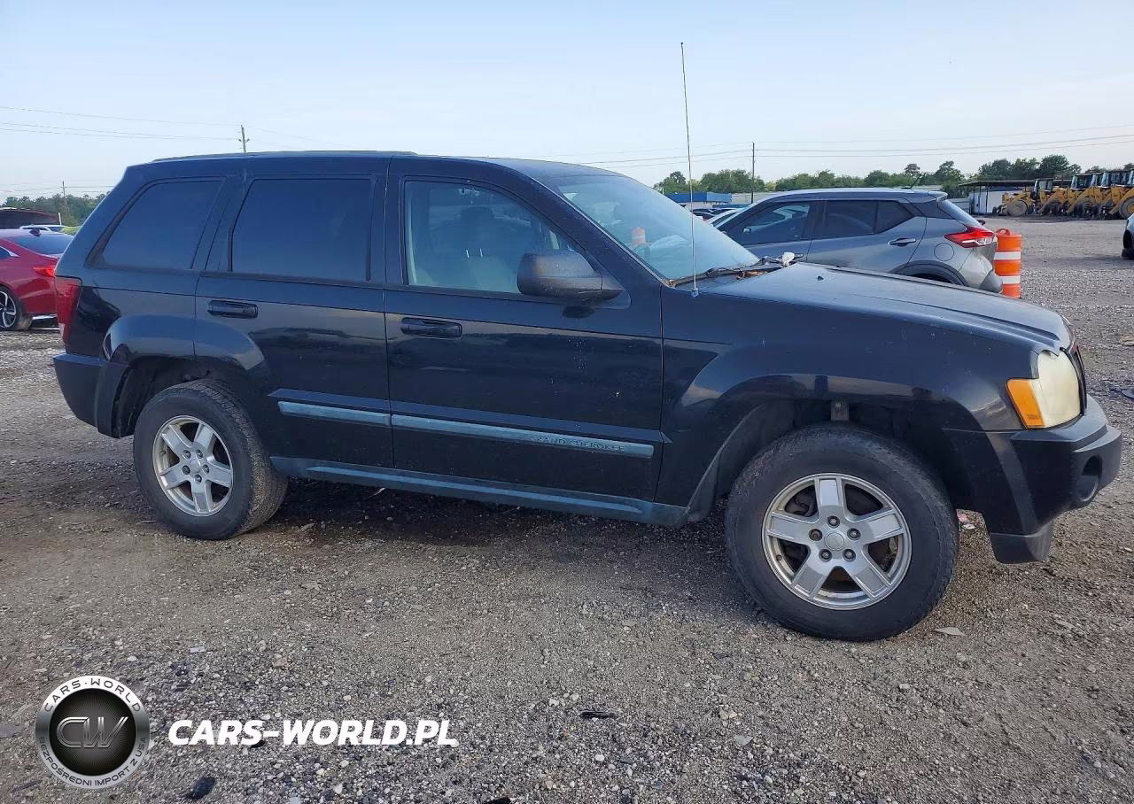 2007 Jeep Grand Cherokee Laredo-Columbia-Freedom VIN:1J8GS48K97C689656 - 4