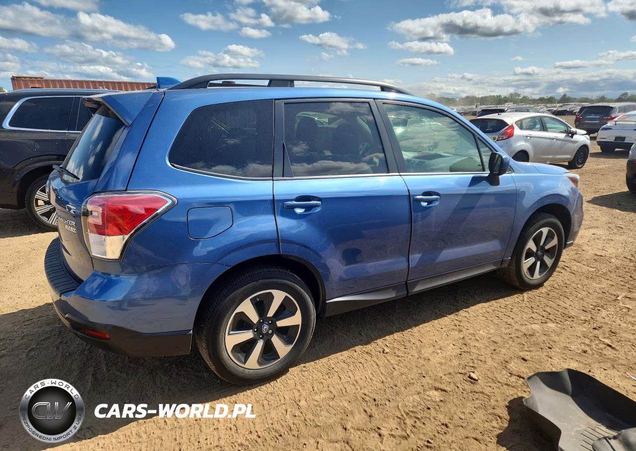 2017 Subaru Forester 2.5I Premium VIN:JF2SJAEC3HH517015 - 3