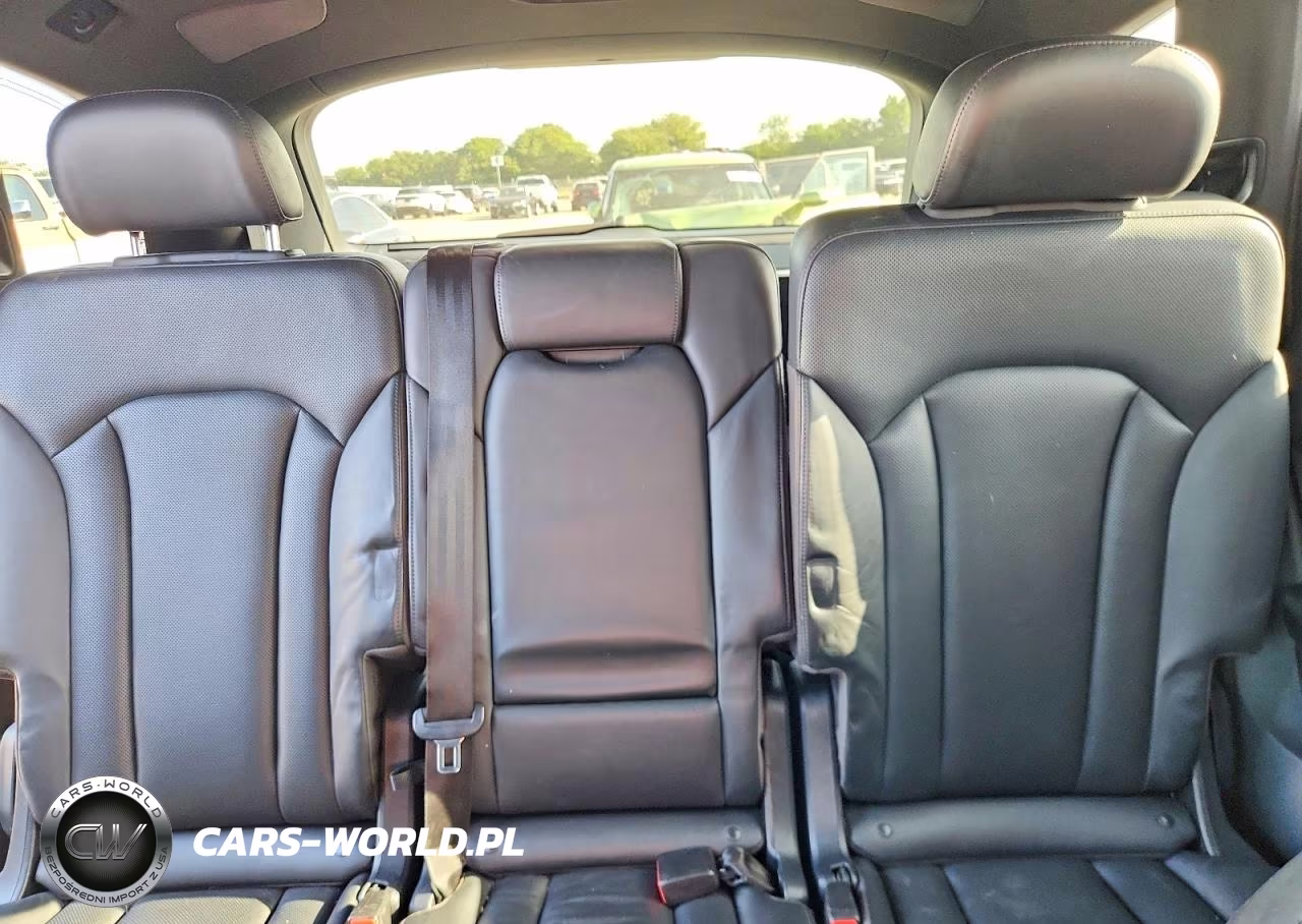 2019 Audi Q7 Technik S-Line VIN:WA1WAAF78KD011156 - 10