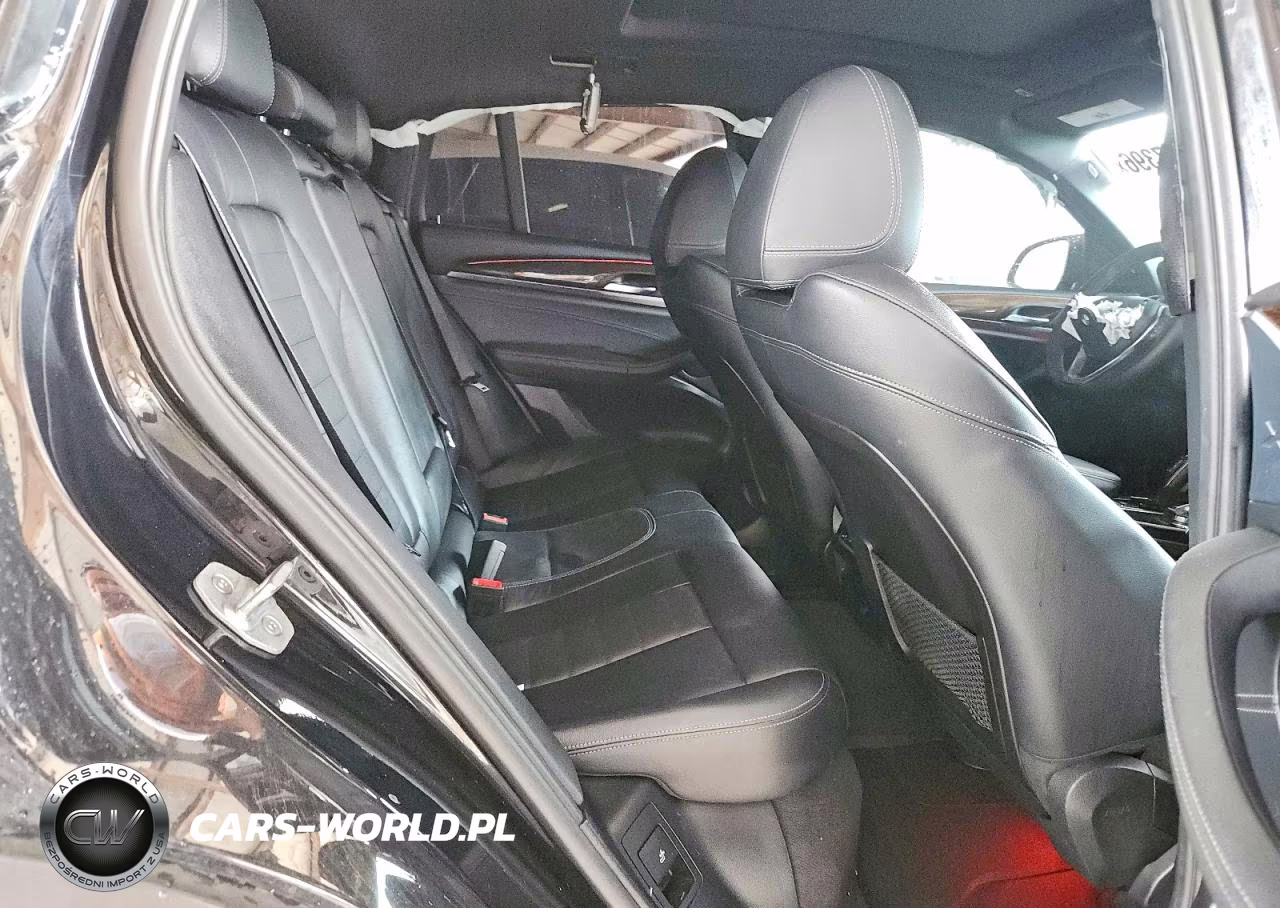 2019 BMW X4 xDrive30I VIN:5UXUJ3C58KLG55744 - 11