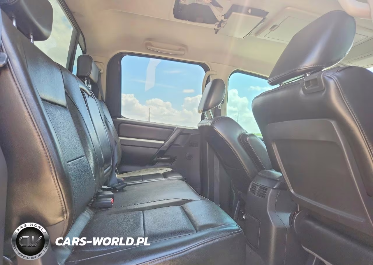 2010 Nissan Titan Xe VIN:1N6BA0ED6AN304081 - 10