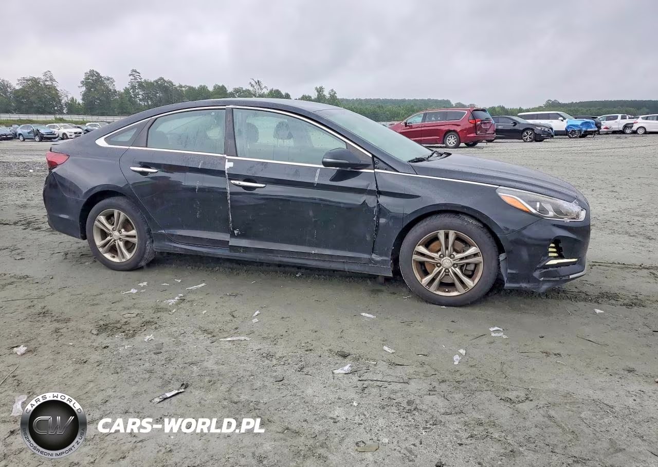 2018 Hyundai Sonata Sel VIN:5NPE34AF1JH688182 - 4