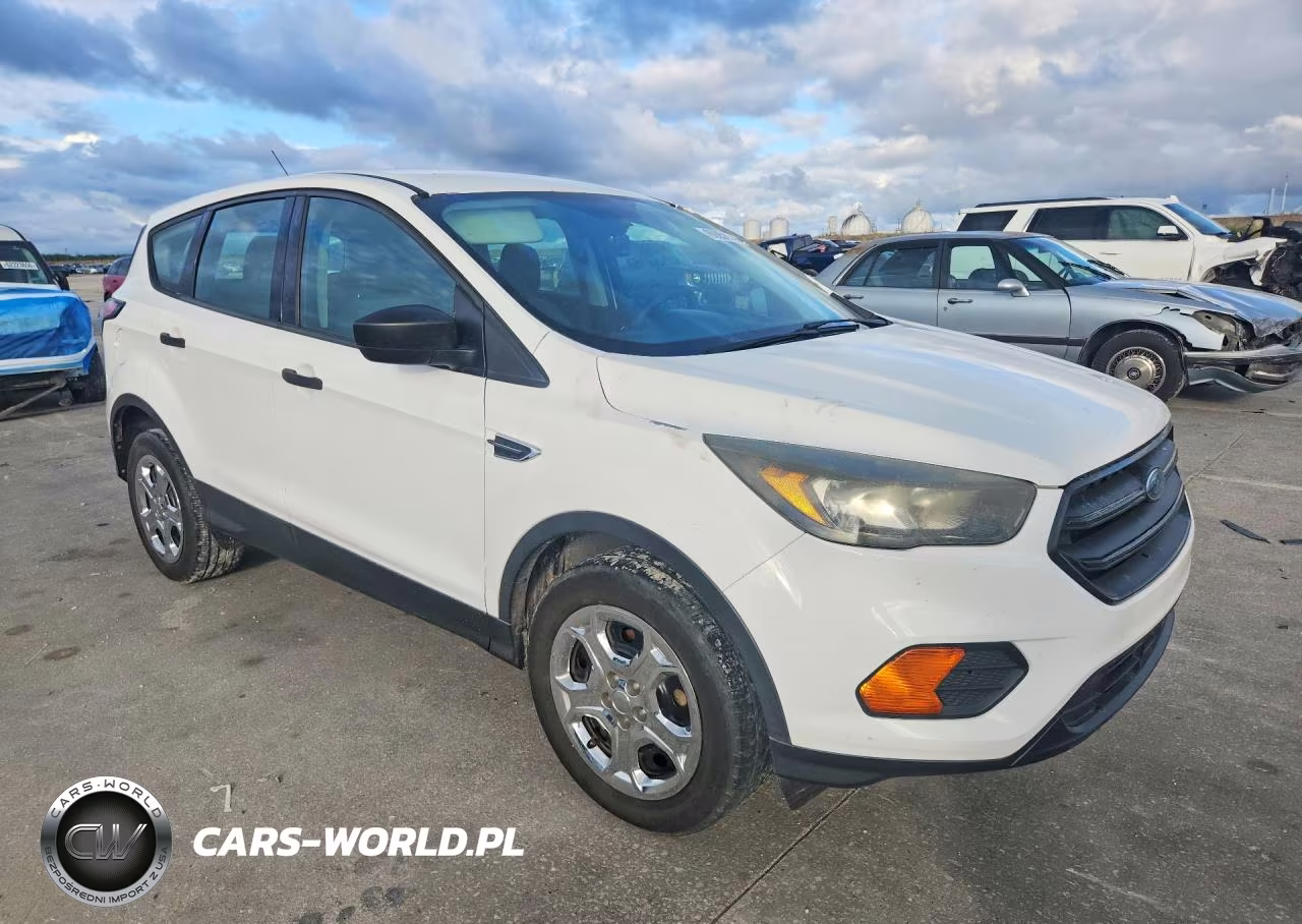 2018 Ford Escape S VIN:1FMCU0F70JUA39635 - 4