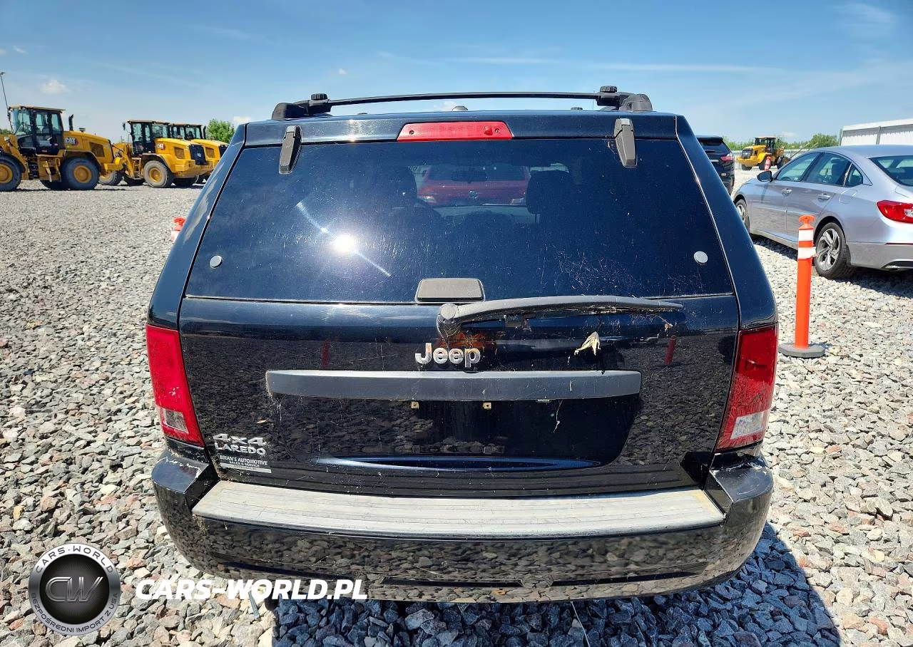2007 Jeep Grand Cherokee Laredo VIN:1J8GR48K47C625004 - 6