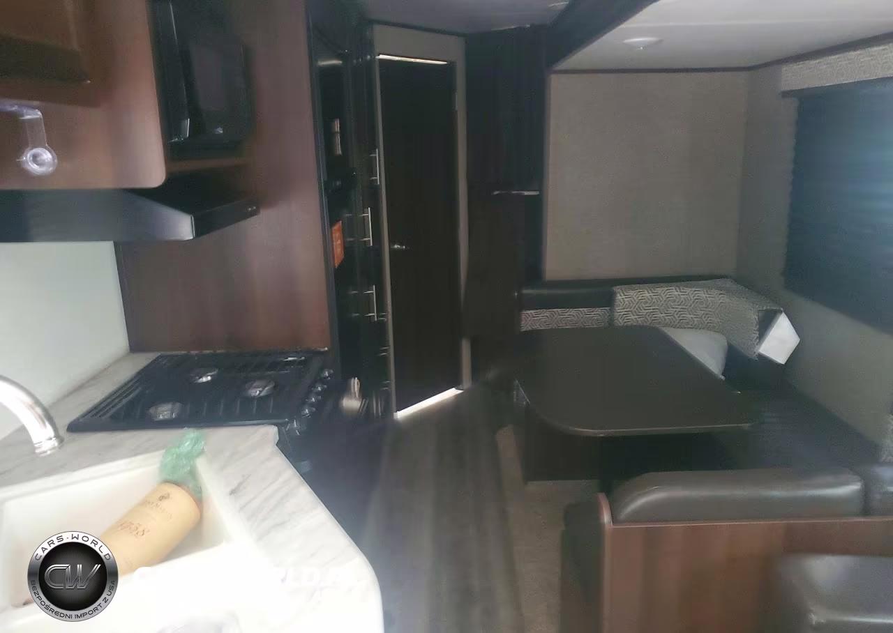 2019 Jayco Jay Flight Slx Camper VIN:1UJBJ0BR2K17X0084 - 6