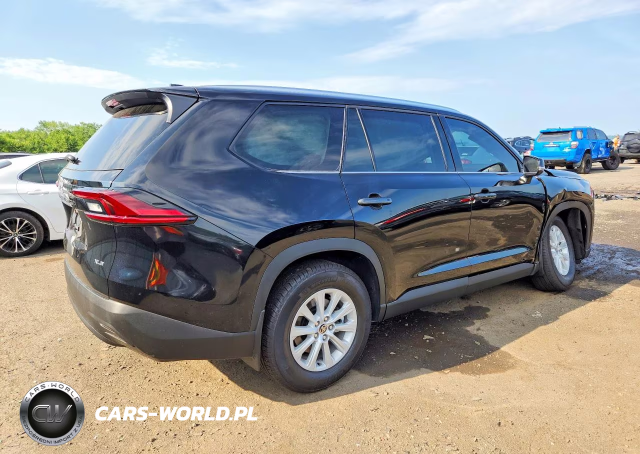 2026 Toyota Grand Highlander Hybrid Xle VIN:5TDACAB54TS100338 - 3