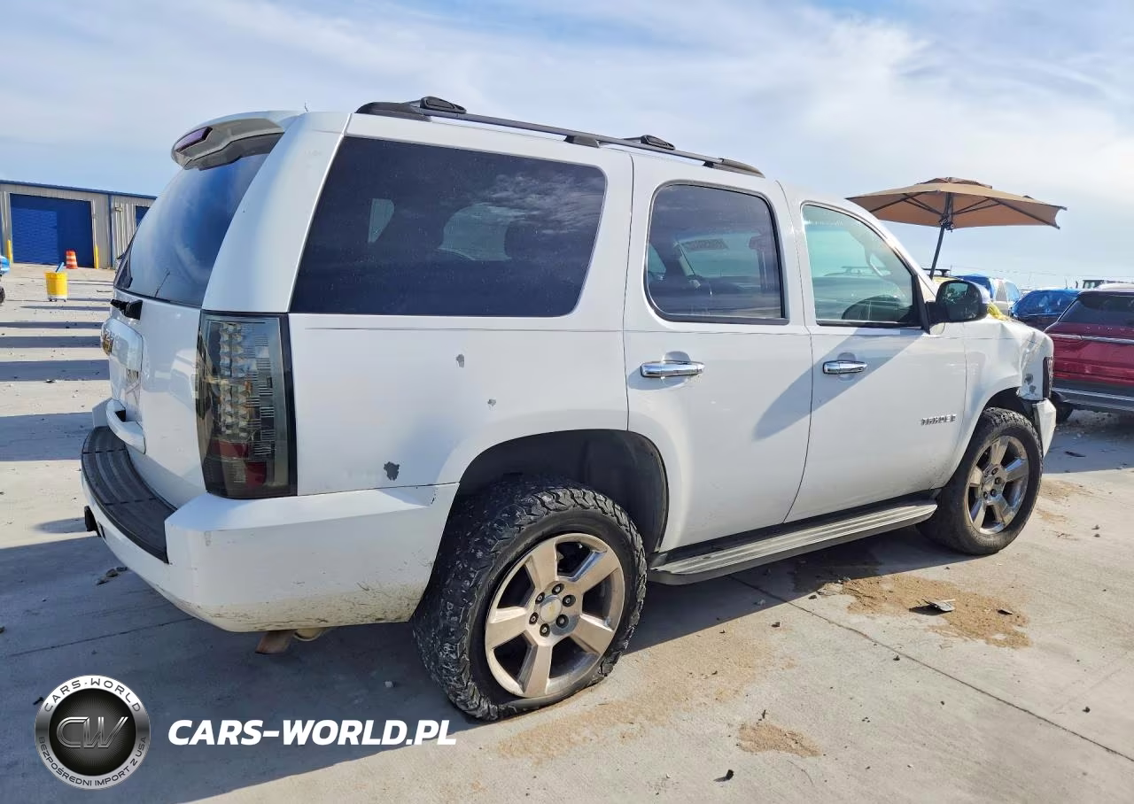 2007 Chevrolet Tahoe C1500 VIN:1GNFC13J27R105891 - 3