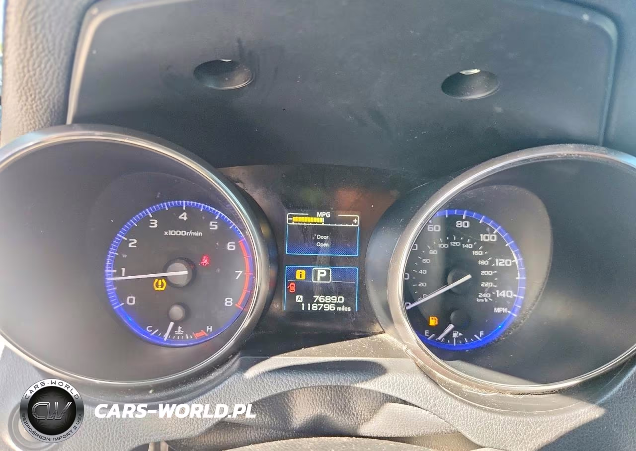 2018 Subaru Outback 2.5I Premium VIN:4S4BSACC5J3352226 - 9
