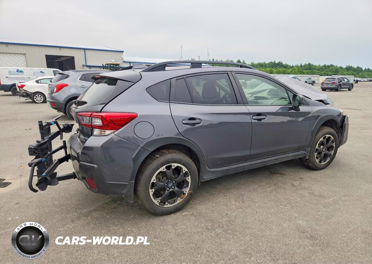 2023 Subaru Crosstrek Premium VIN:JF2GTAPC8P8204893 - 3