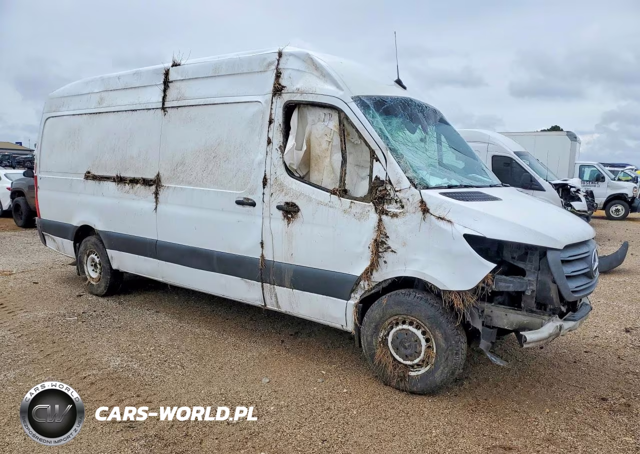2020 Mercedes-Benz Sprinter 2500 Delivery Van VIN:W1Y40CHY7LT031337 - 4