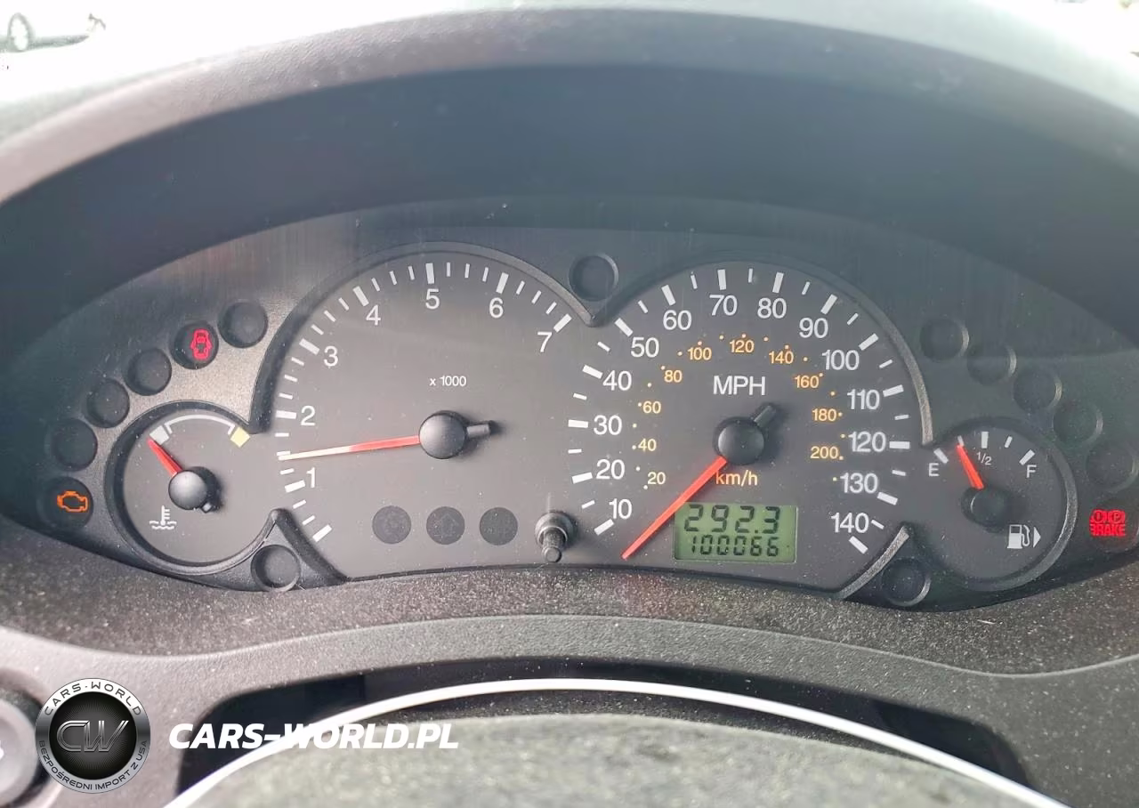 2007 Ford Focus Zx4 VIN:1FAHP34N67W242925 - 9
