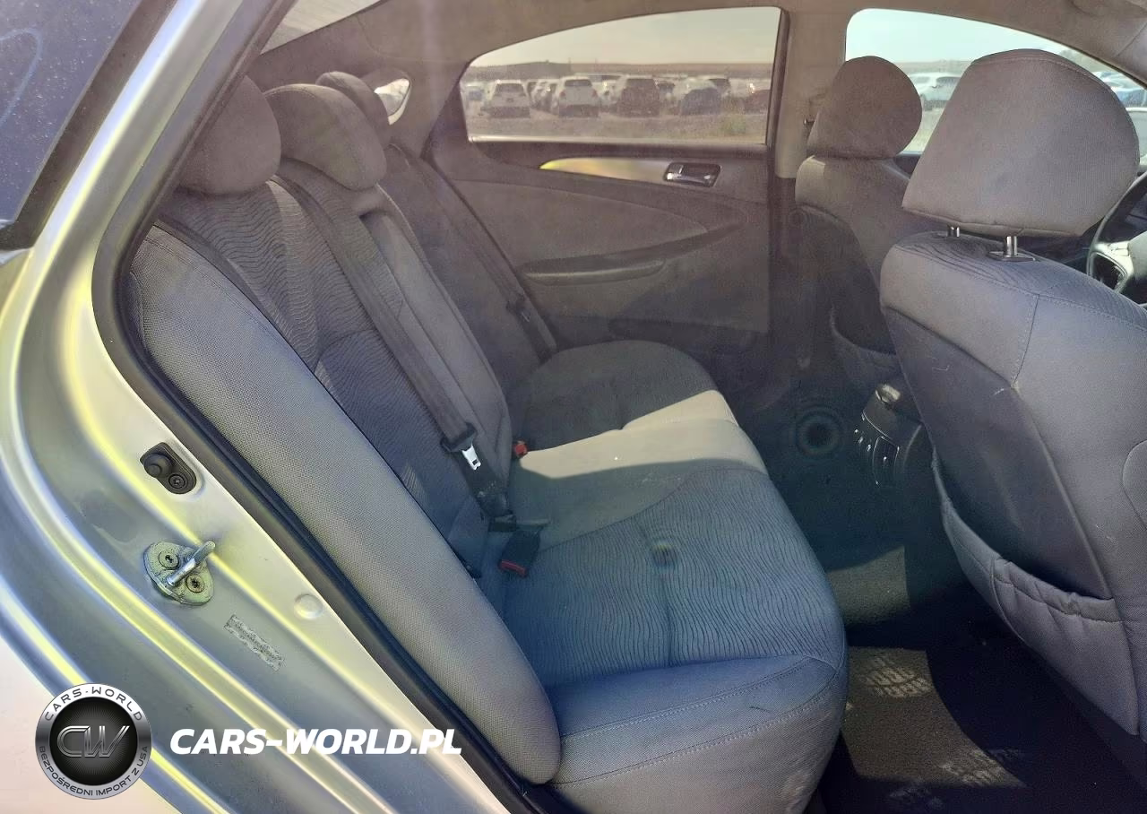 2012 Hyundai Sonata Hybrid VIN:KMHEC4A48CA020397 - 10