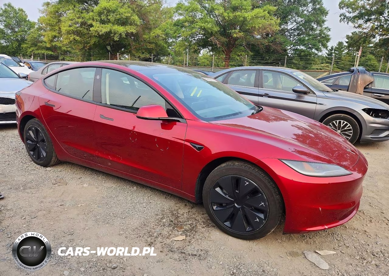 2025 Tesla Model 3 VIN:5YJ3E1EA7SF971605 - 4