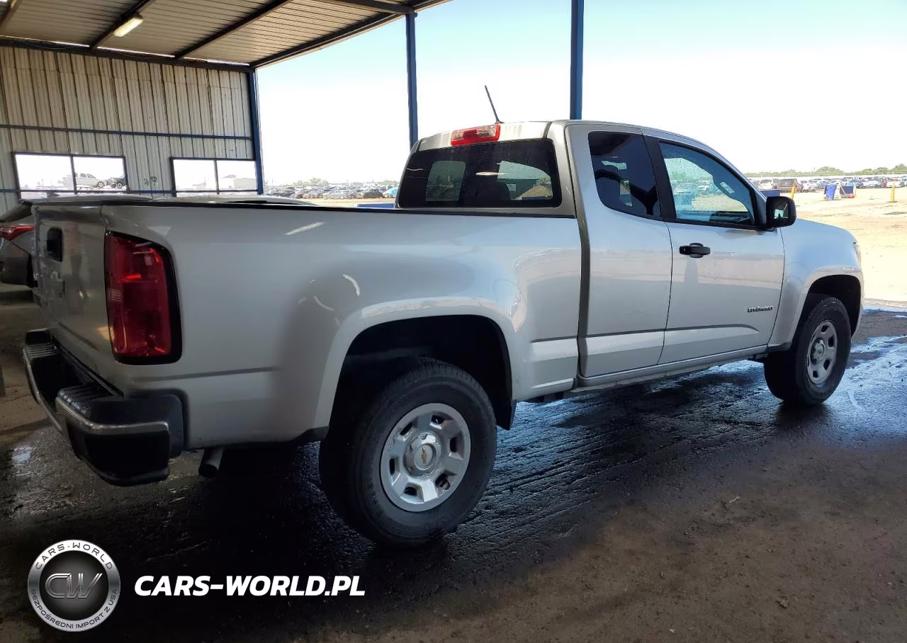 2018 Chevrolet Colorado VIN:1GCHSBEA4J1312344 - 3