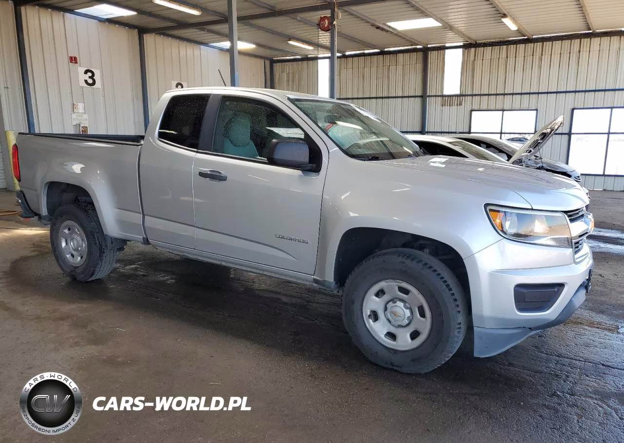 2018 Chevrolet Colorado VIN:1GCHSBEA4J1312344 - 4